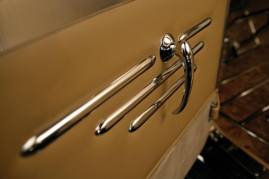  Duesenberg J444/2456 Tourster LWB by Derham 1931 года  (фото 13 из 34)